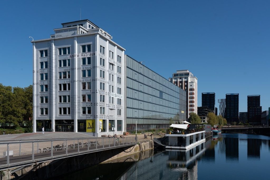 Comment faire vivre le pluralisme en bibliothèque ?